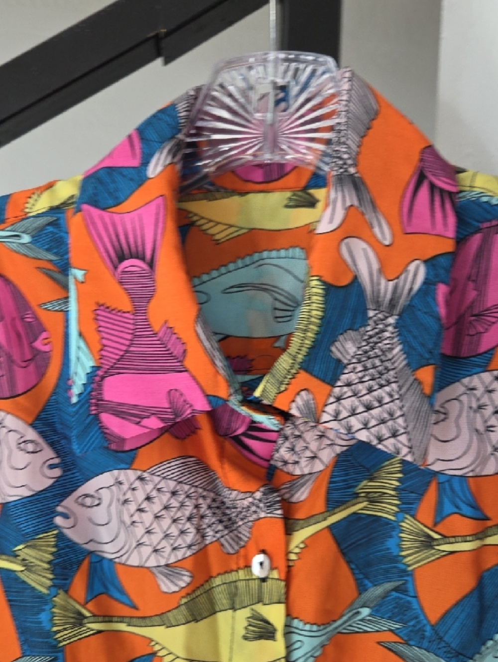 Vibrant Whimsical Vintage Multi-Color Fish Print Button-Down Shirt - Picture 3 of 7